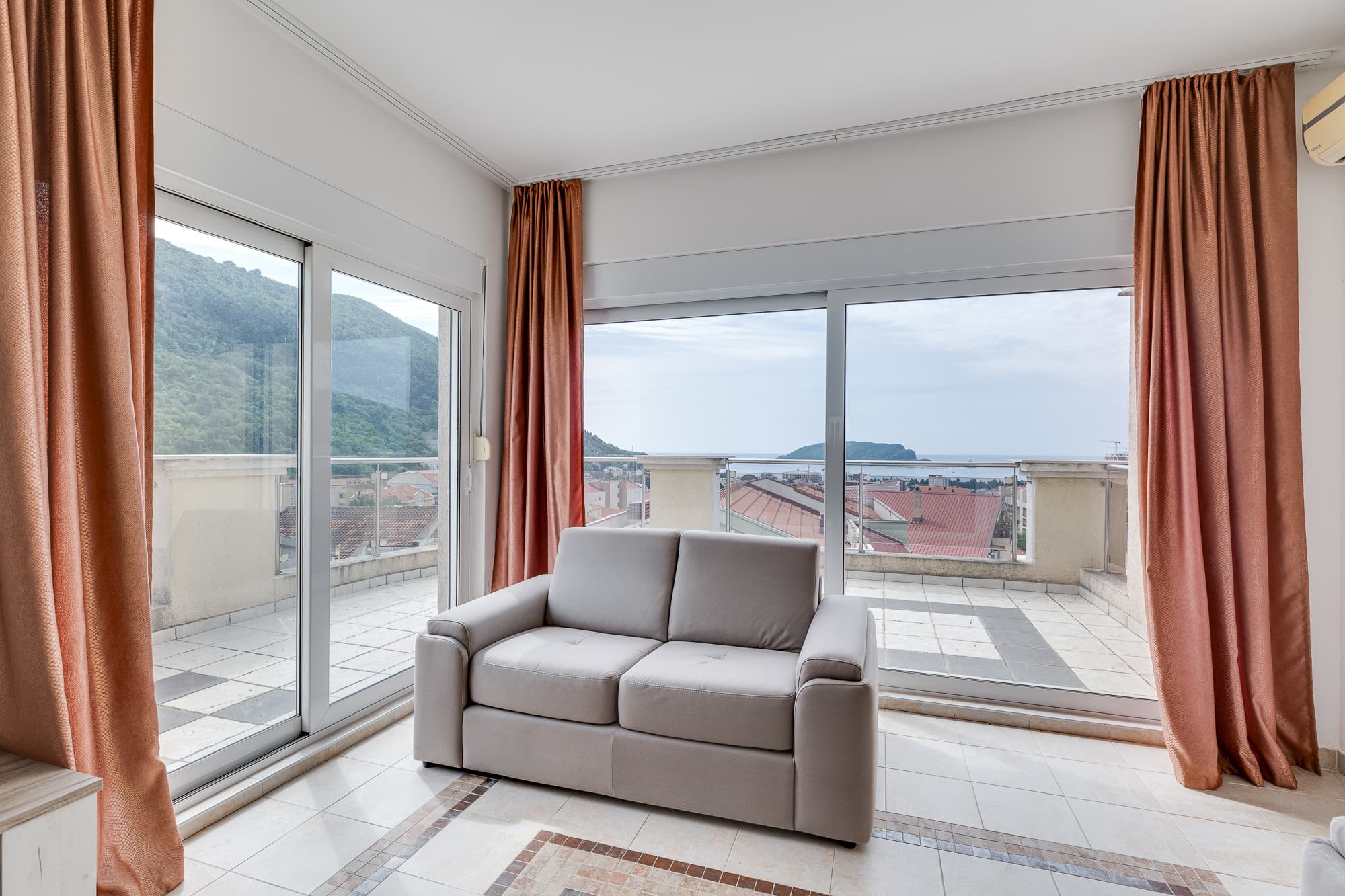 Furnished 1-Bedroom Apartment for Sale in Budva, Lazi – 89m² with Sea View