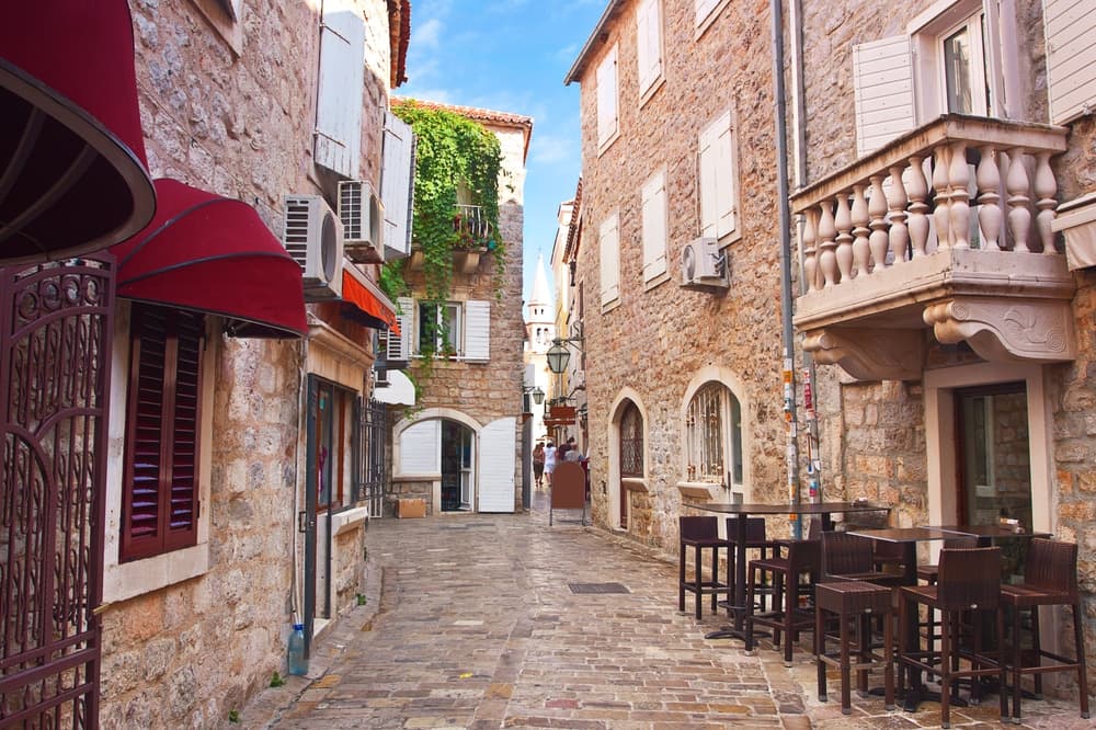 APARTMENT FOR SALE – OLD TOWN BUDVA