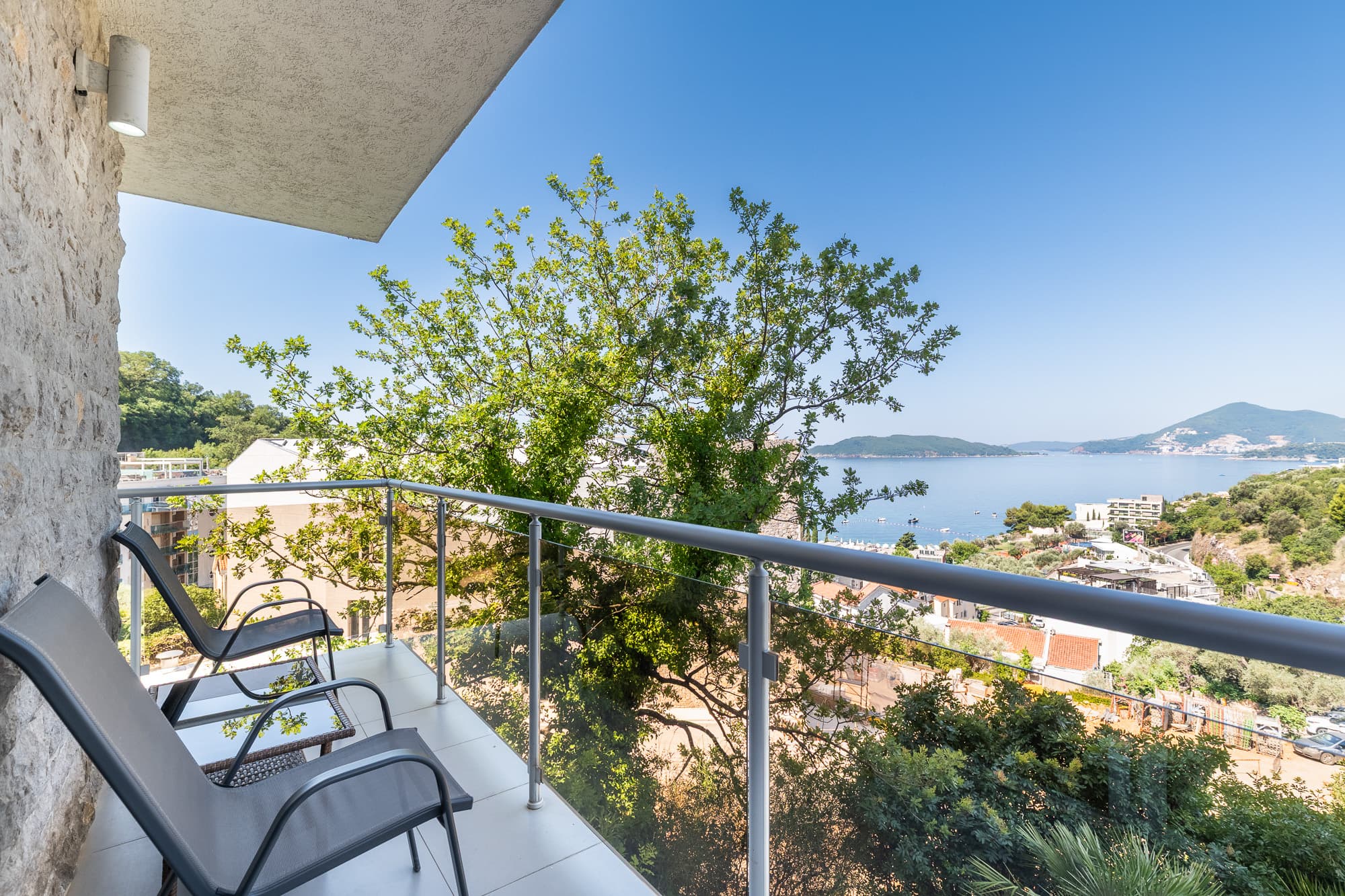 One-bedroom apartment in a complex with a swimming pool in Pržno