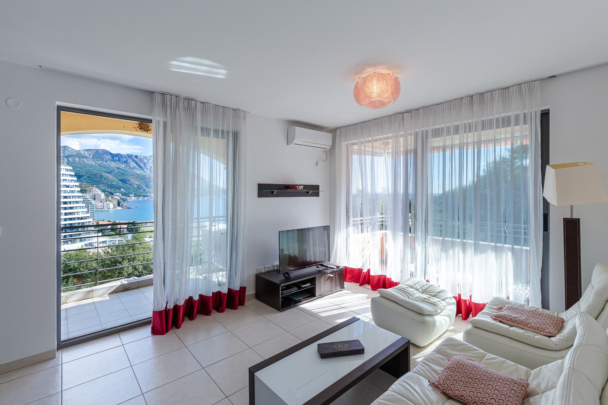 Ideal apartments for holidays and investments in Becici