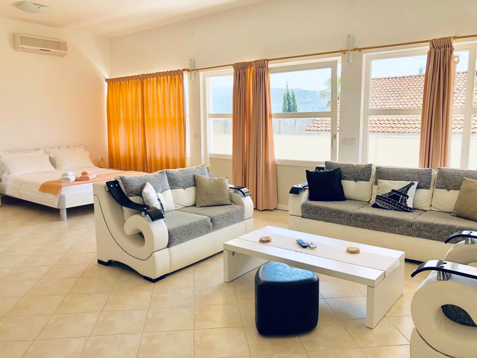 Apartment house in Herceg Novi