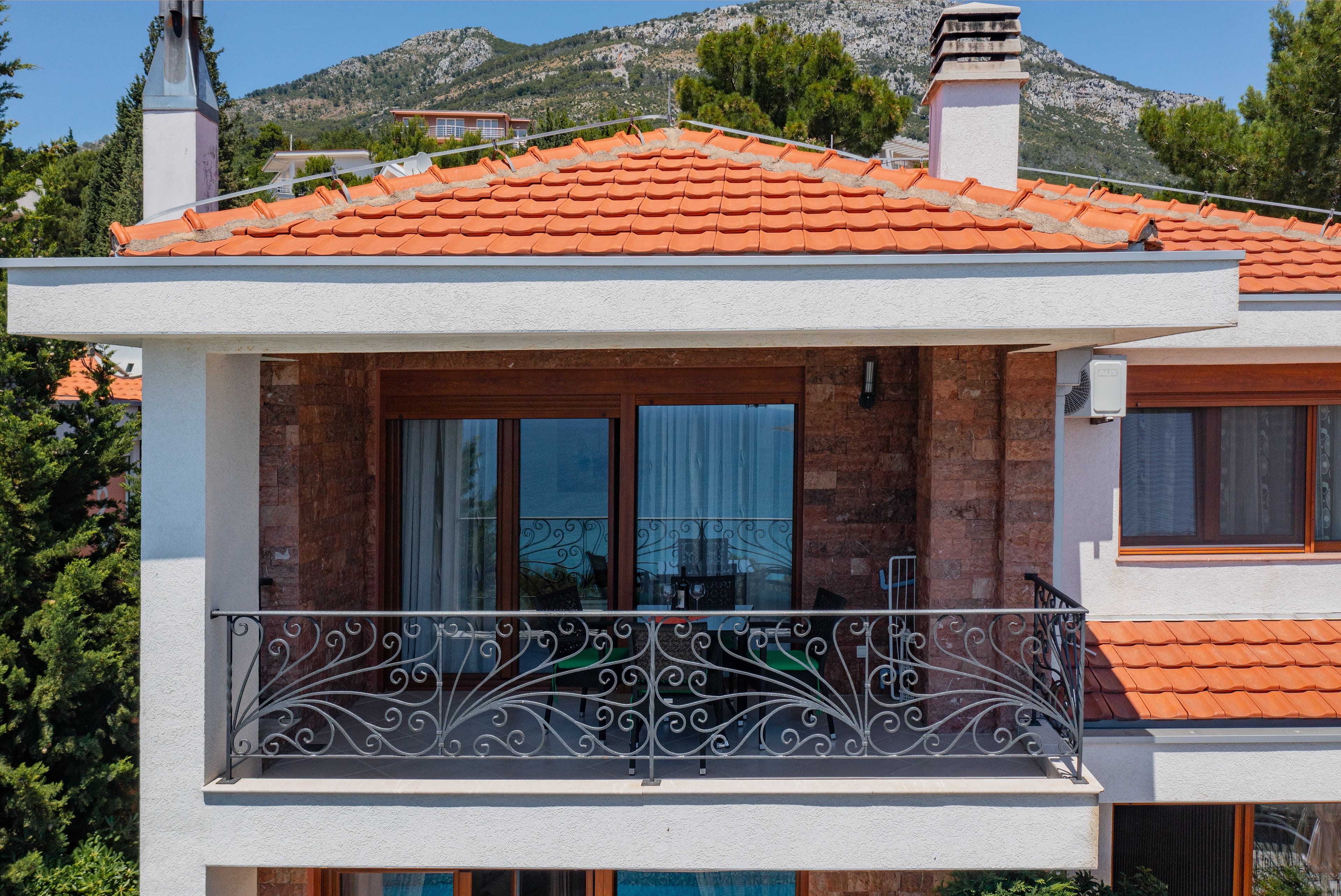 Stunning House with Sea View and Pool for Sale