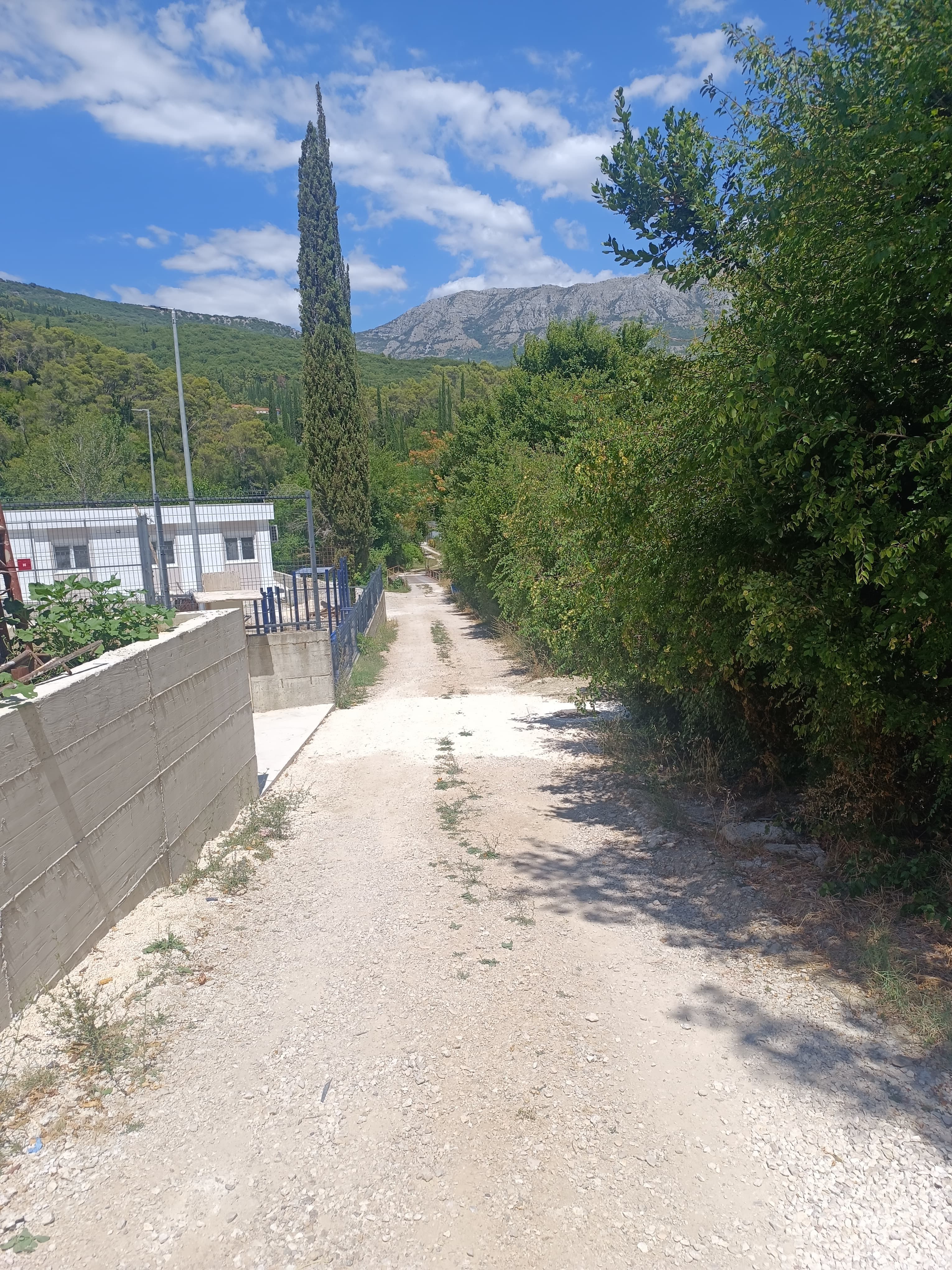 Plot for sale in Sutorina
